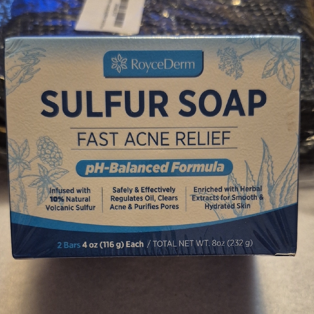 Sulfur Soap for Fast Acne Relief - Blue and White